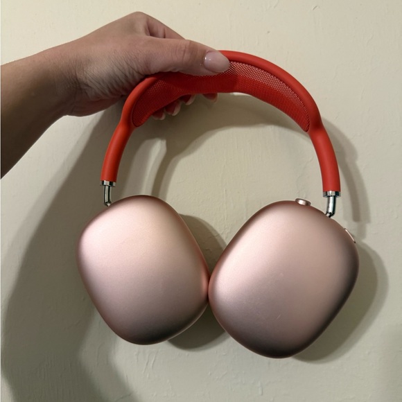 Apple AirPods Max Pink Over-Ear Headphones | Authentic | Used - Picture 5 of 9